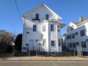 207-209 Pawtucket Ave.